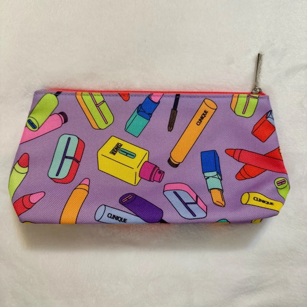 Clinique Purple Pop Art Makeup & Cosmetics Bag Set